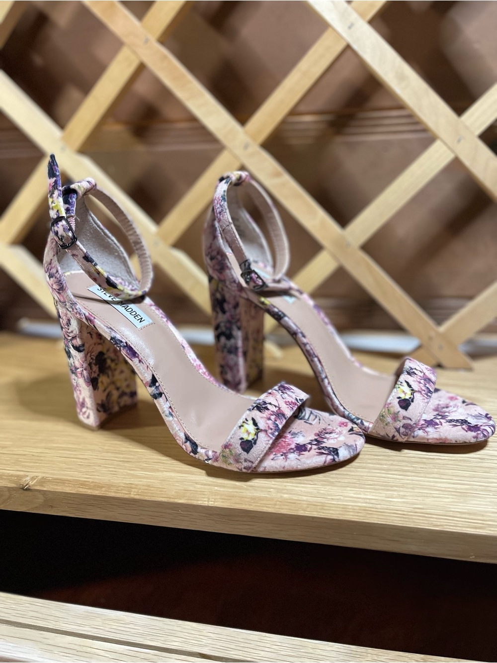 Steve Madden “Carrson” Pink Floral Block Heel Sandals /Sz 9.5M